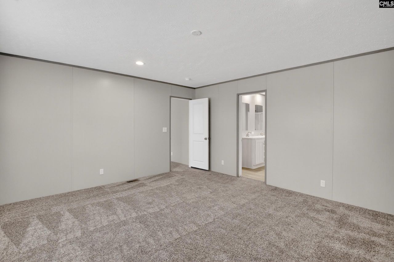 812 White Pond Road Photo 16