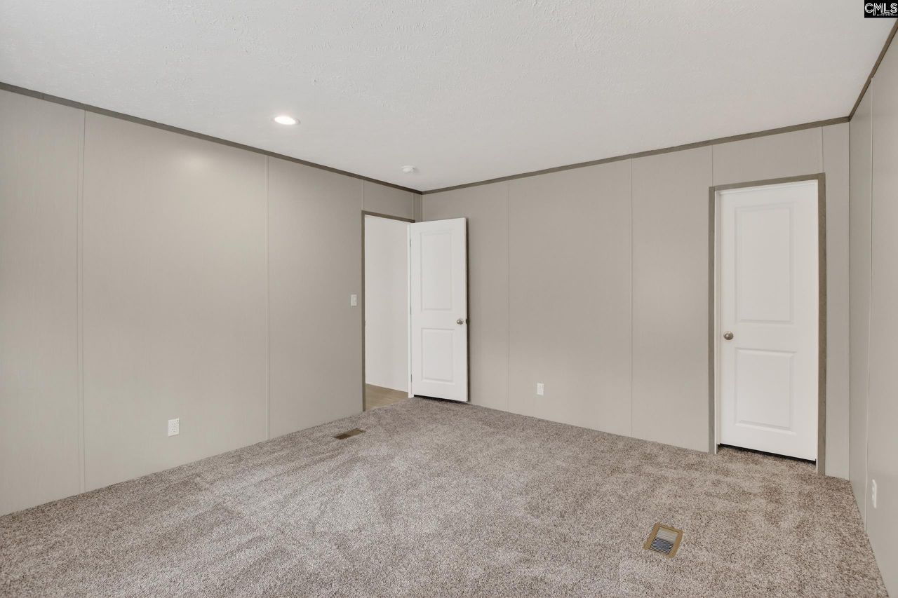 812 White Pond Road Photo 23