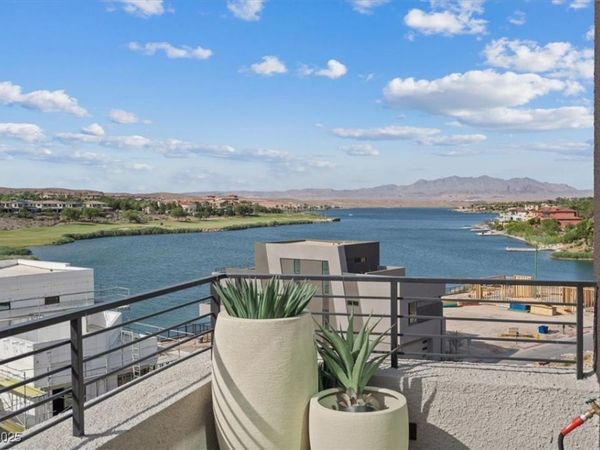 40 Heron Harbour Drive, Henderson, NV 89011