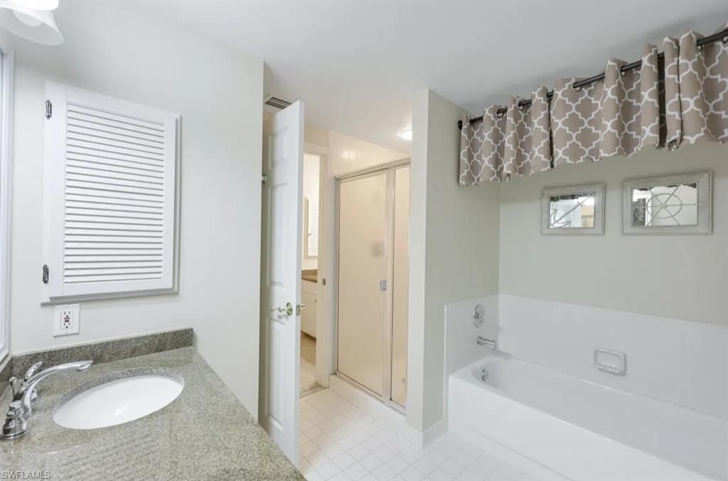 6770 Pelican Bay Blvd, Unit 225, Naples, FL 34108 Photo
