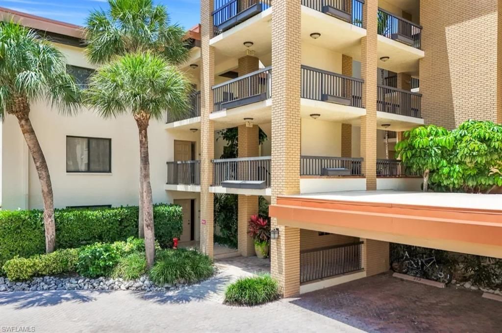 6770 Pelican Bay Blvd, Unit 225, Naples, FL 34108 Photo