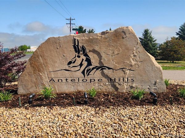 865 Antelope Drive E, Bennett, CO 80102
