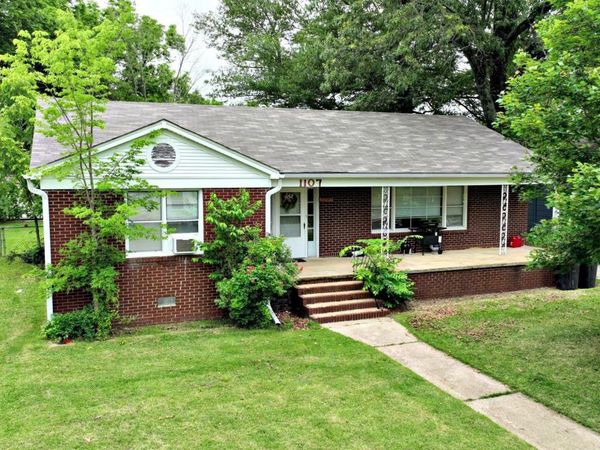 1107 Janssen Avenue, Mena, AR 71953