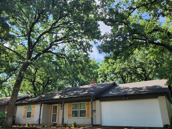 6628 Yolanda Drive, Fort Worth, TX 76112