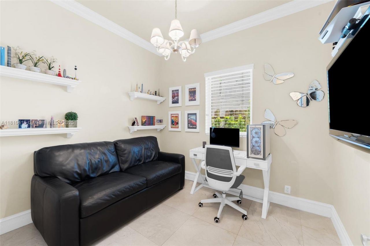 275 189th Ter, Sunny Isles Beach, FL 33160 Photo