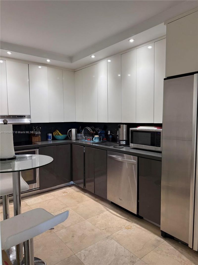 3375 N Country Club Dr, Unit 1004, Aventura, FL 33180 Photo