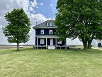 2034 Gittleson Road, Rochelle, IL 61068 primary photo