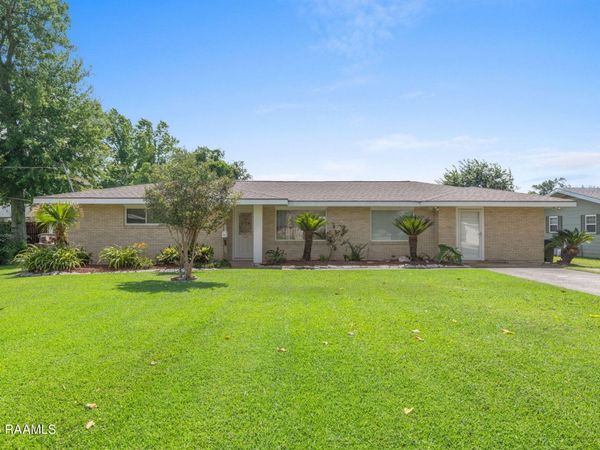 4119 Pleasant Drive, Lake Charles, LA 70605