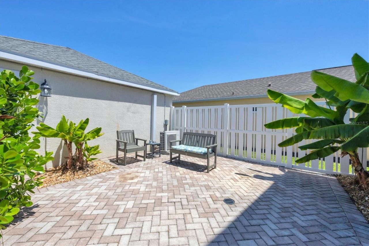 4811 Woodbrook Drive, Sarasota, FL 34243 Photo