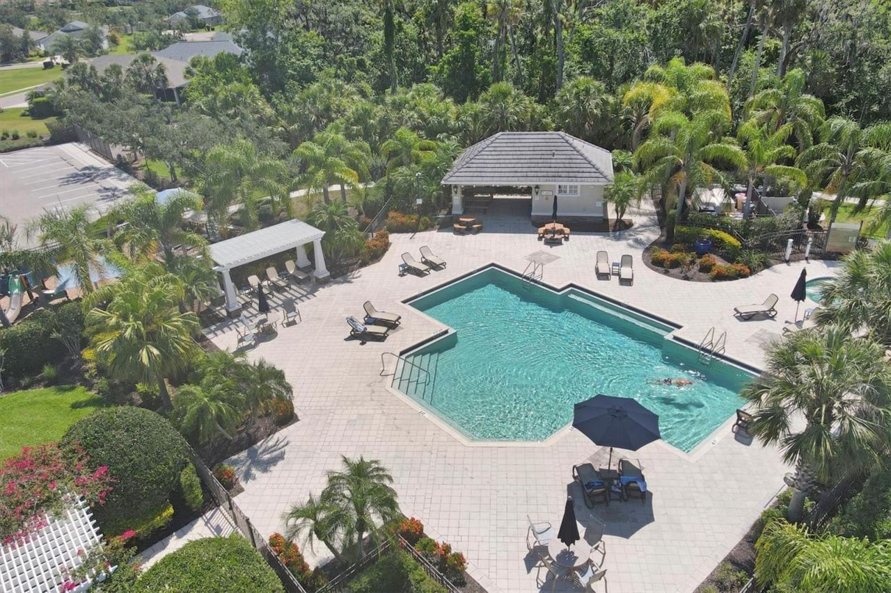 4811 Woodbrook Drive, Sarasota, FL 34243 Photo