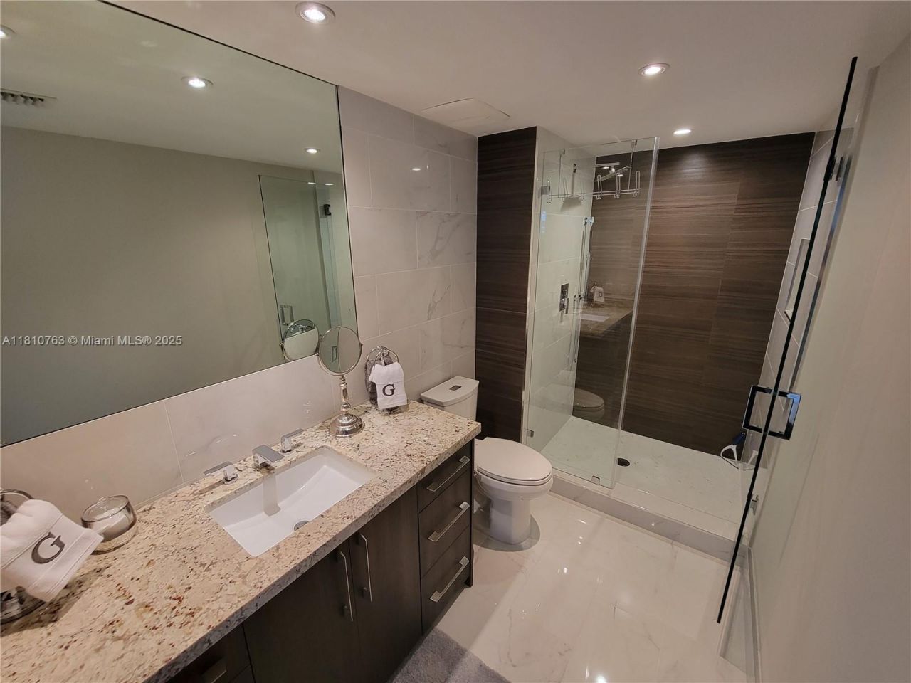 1830 S Ocean Dr, Unit 2312, Hallandale Beach, FL 33009 Photo