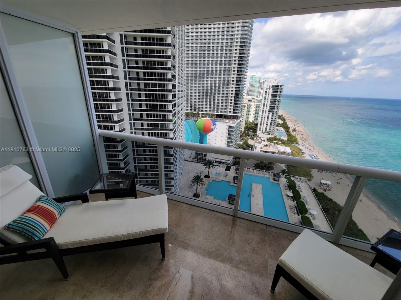 1830 S Ocean Dr, Unit 2312, Hallandale Beach, FL 33009 Photo