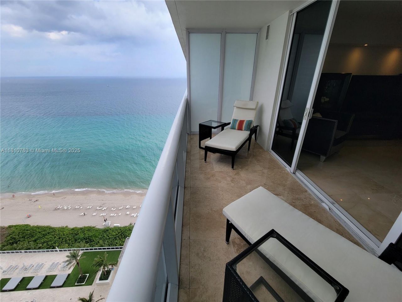 1830 S Ocean Dr, Unit 2312, Hallandale Beach, FL 33009 Photo