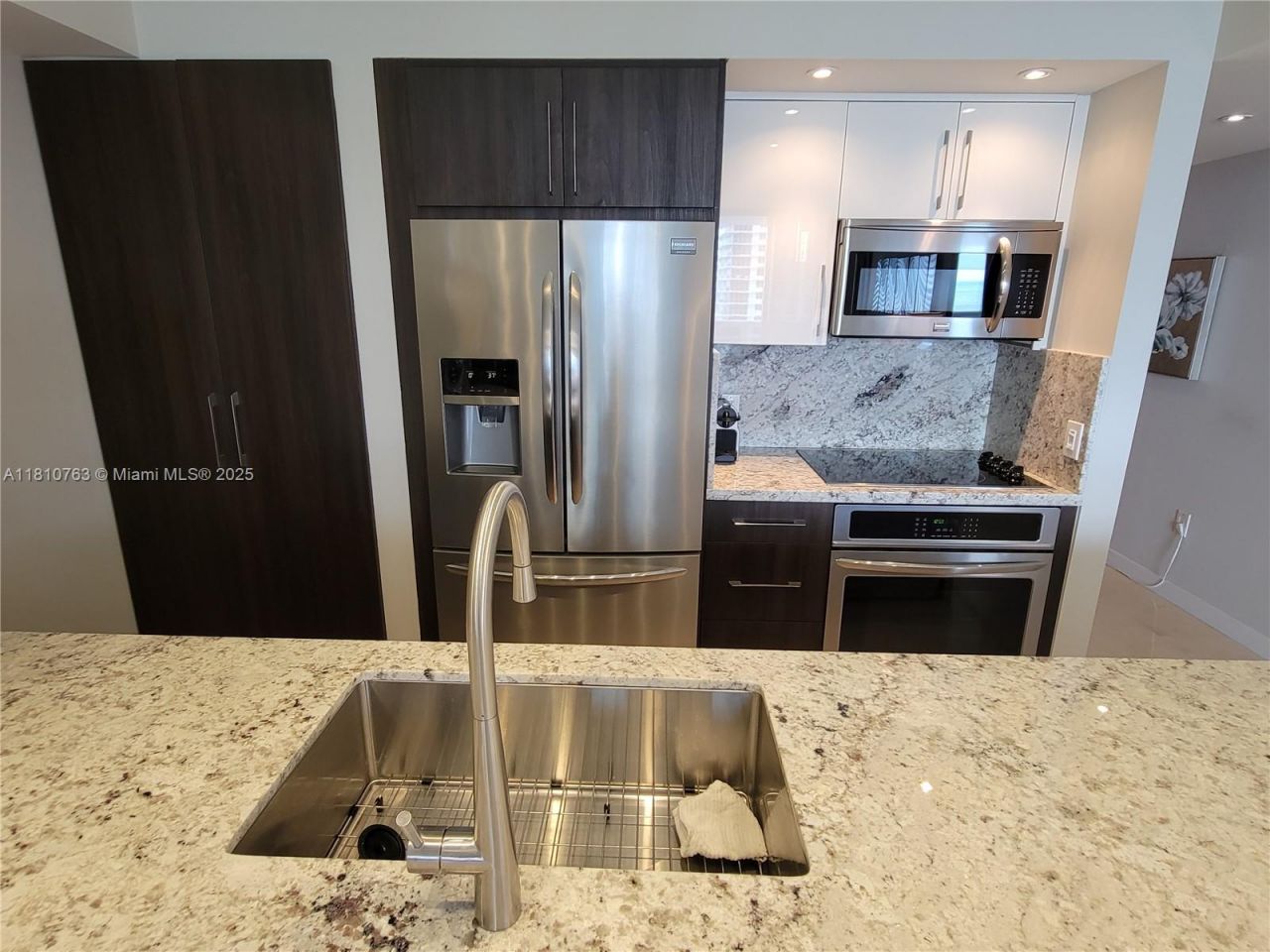 1830 S Ocean Dr, Unit 2312, Hallandale Beach, FL 33009 Photo