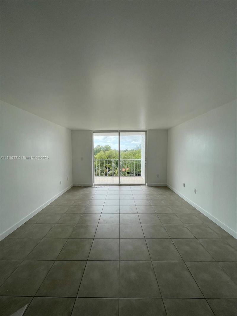 700 NE 63rd St, Unit D606, Miami, FL 33138 Photo