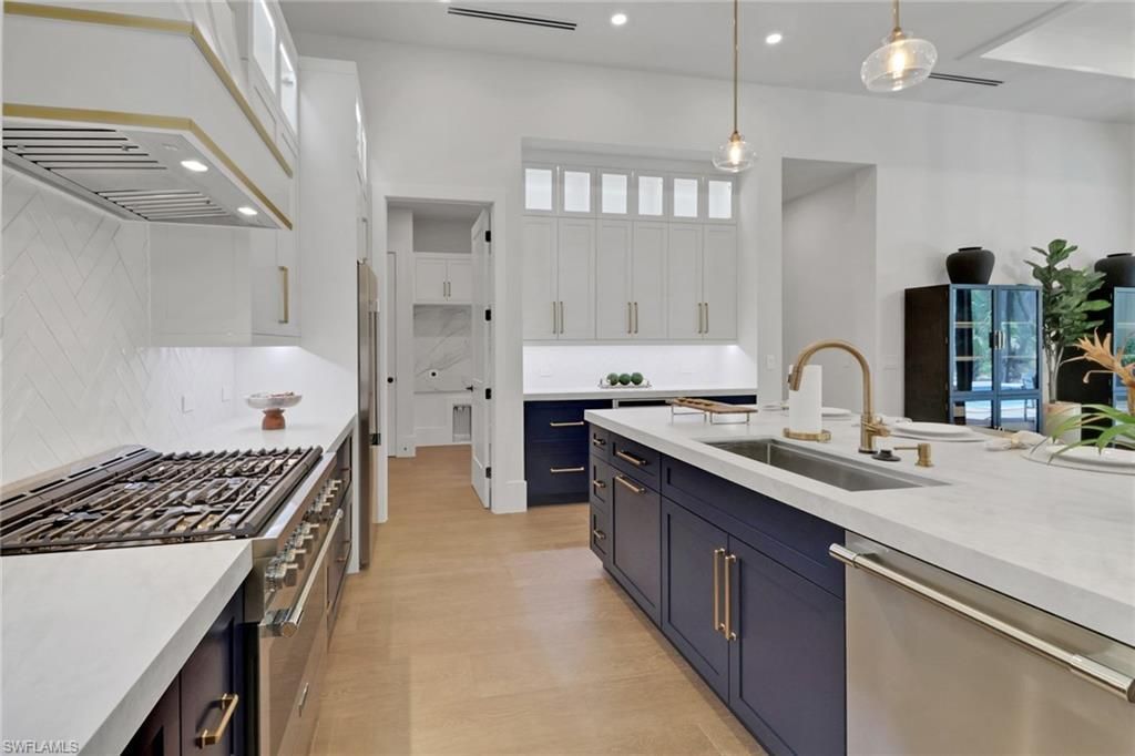 524 13th St Sw, Naples, FL 34117 Photo