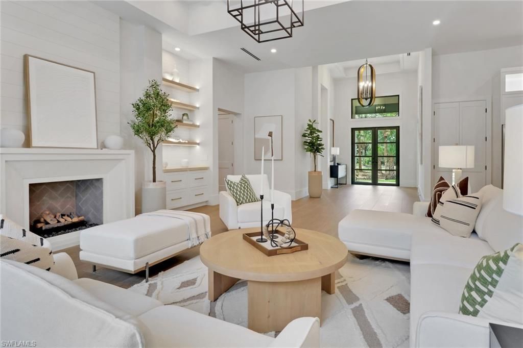 524 13th St Sw, Naples, FL 34117 Photo