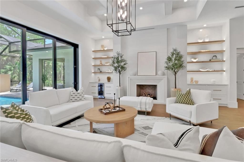 524 13th St Sw, Naples, FL 34117 Photo