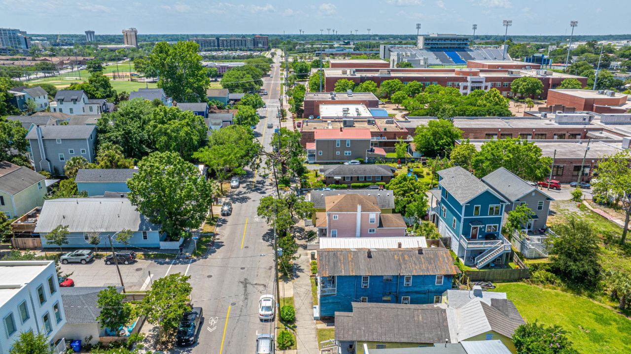 200 Fishburne Street Photo 37