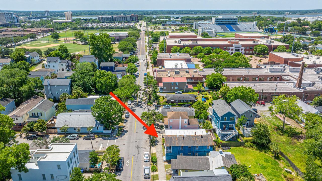 200 Fishburne Street Photo 38