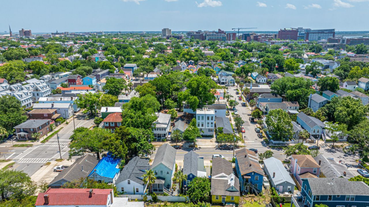 200 Fishburne Street Photo 42