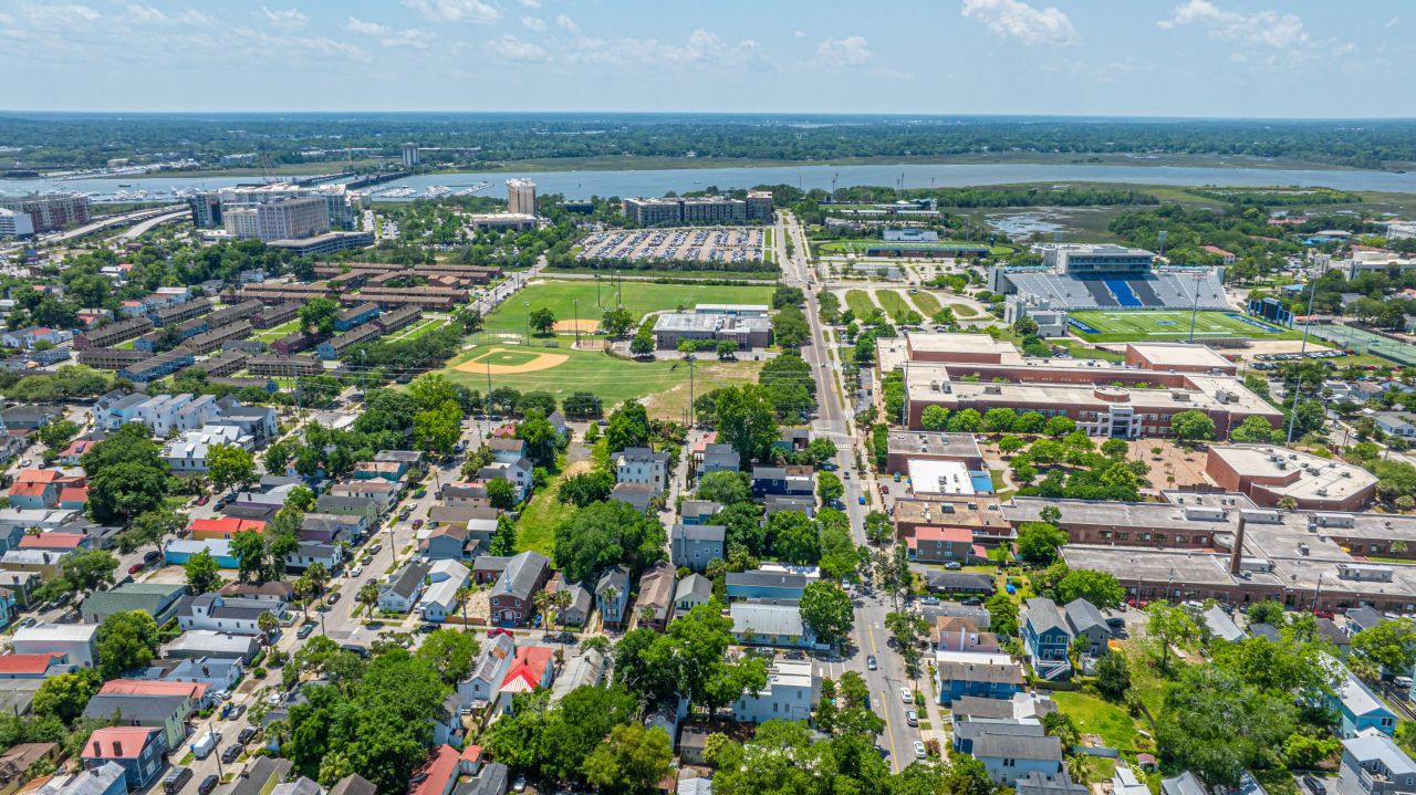 200 Fishburne Street Photo 54