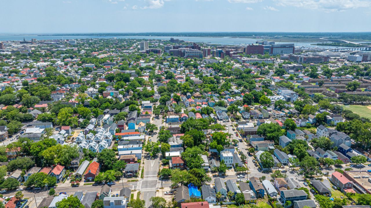 200 Fishburne Street Photo 59