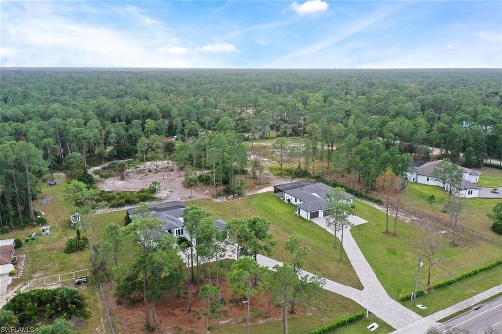 2806-2840 Golden Gate Blvd W, Naples, FL 34117 Photo