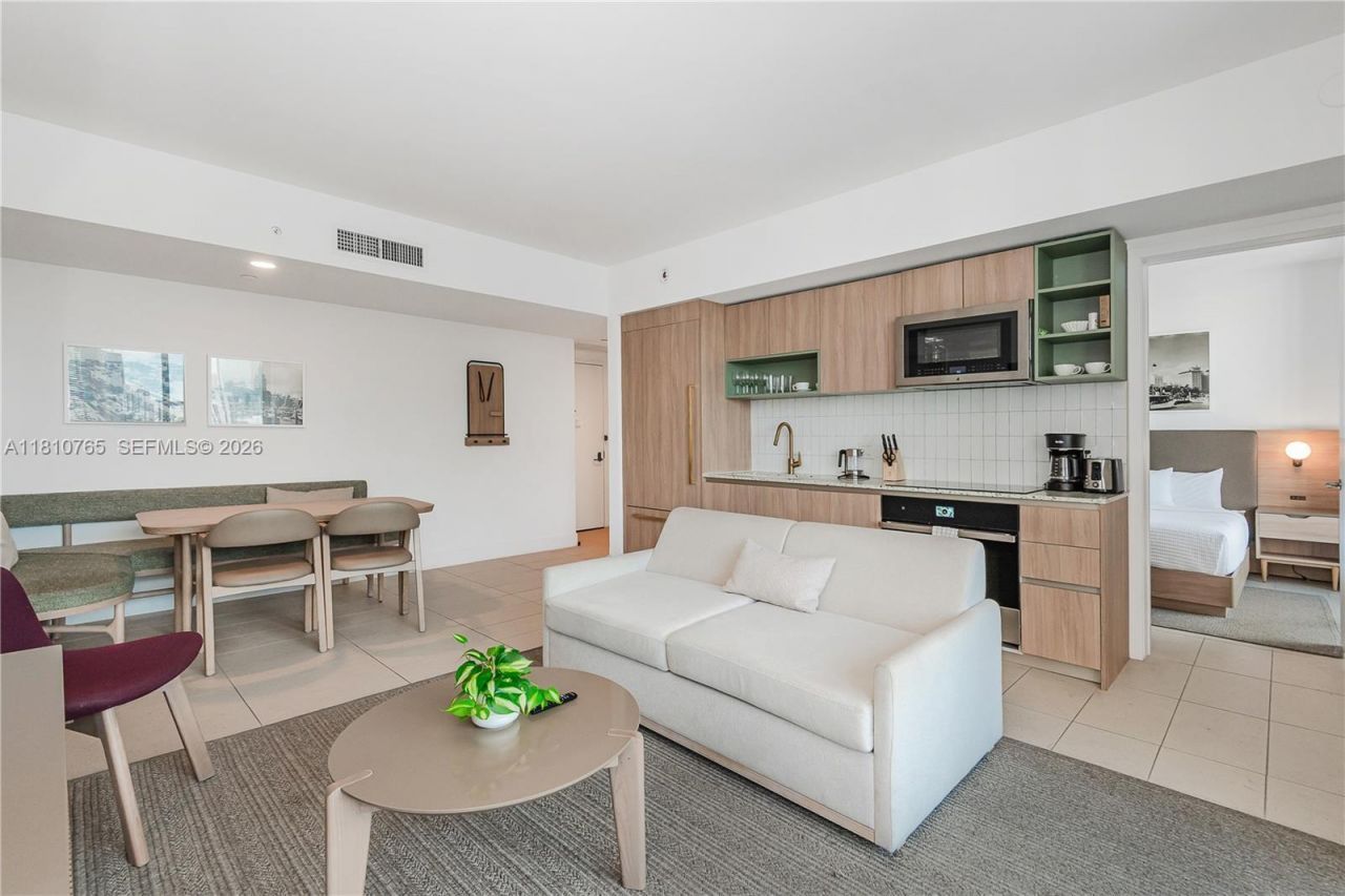159 NE 6th St, Unit 3205, Miami, FL 33132 Photo