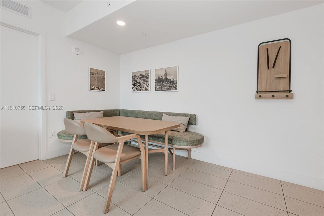 159 NE 6th St, Unit 3205, Miami, FL 33132 Photo