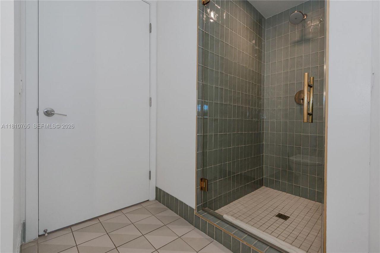 159 NE 6th St, Unit 3205, Miami, FL 33132 Photo