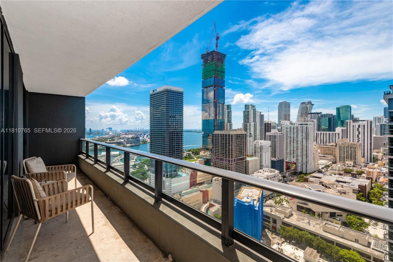159 NE 6th St, Unit 3205, Miami, FL 33132 Photo