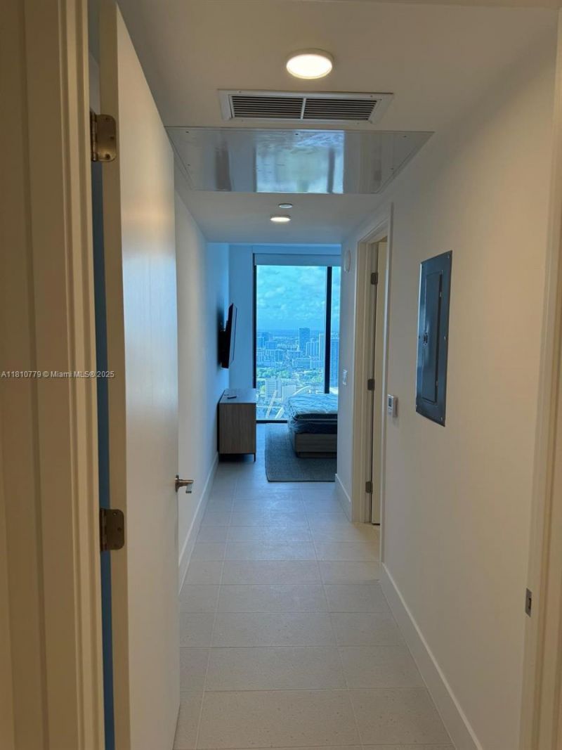 159 NE 6th St, Unit 4215, Miami, FL 33132 Photo