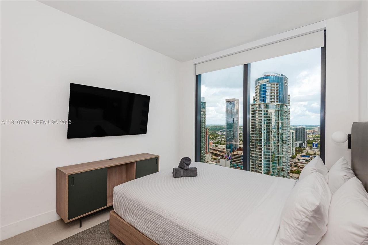 159 NE 6th St, Unit 4215, Miami, FL 33132 Photo