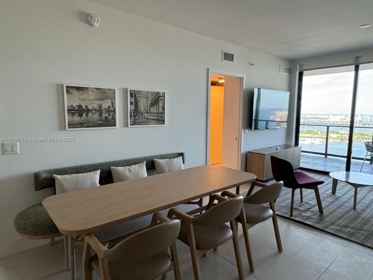 159 NE 6th St, Unit 4215, Miami, FL 33132 Photo