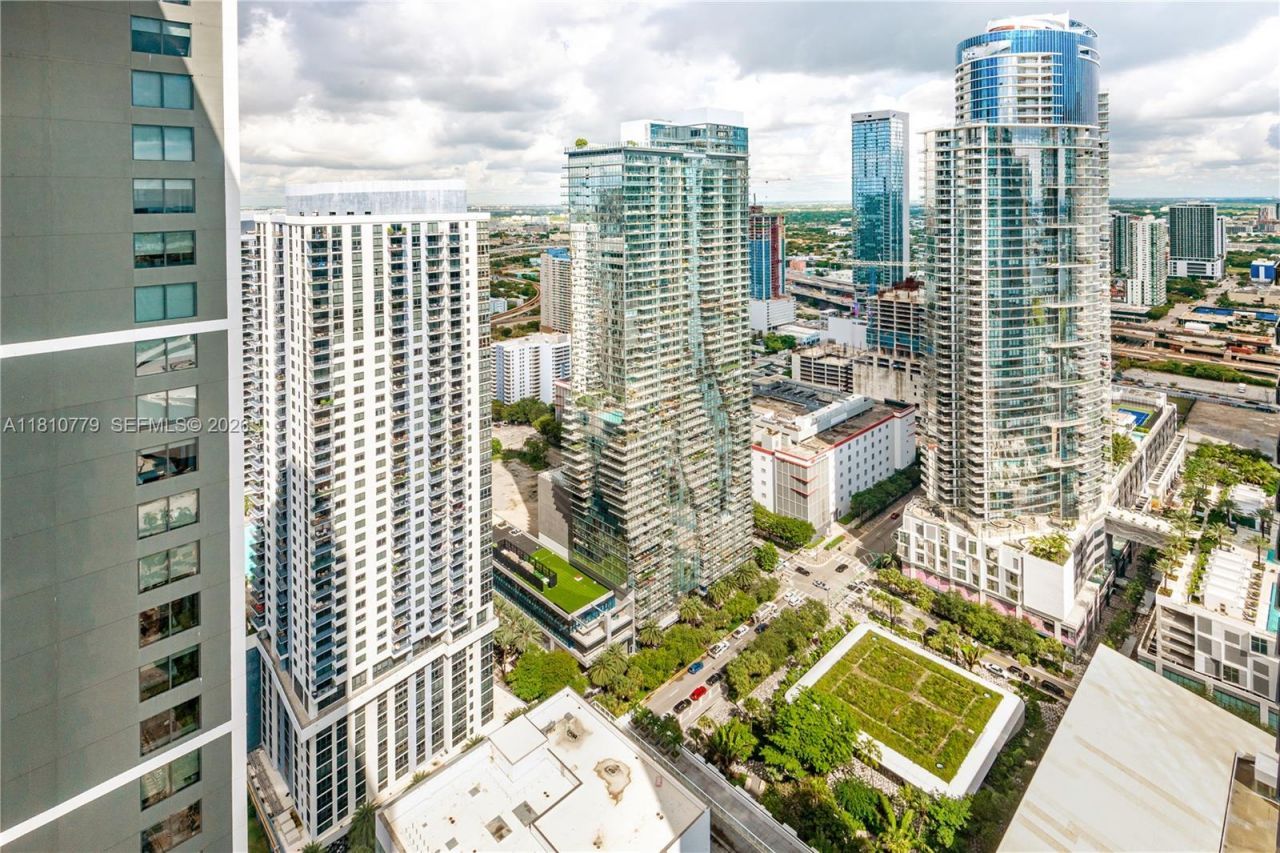 159 NE 6th St, Unit 4215, Miami, FL 33132 Photo