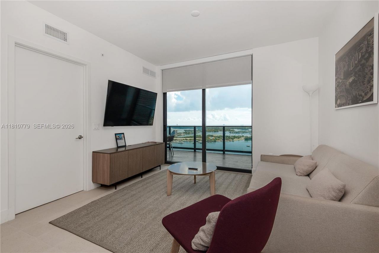 159 NE 6th St, Unit 4215, Miami, FL 33132 Photo