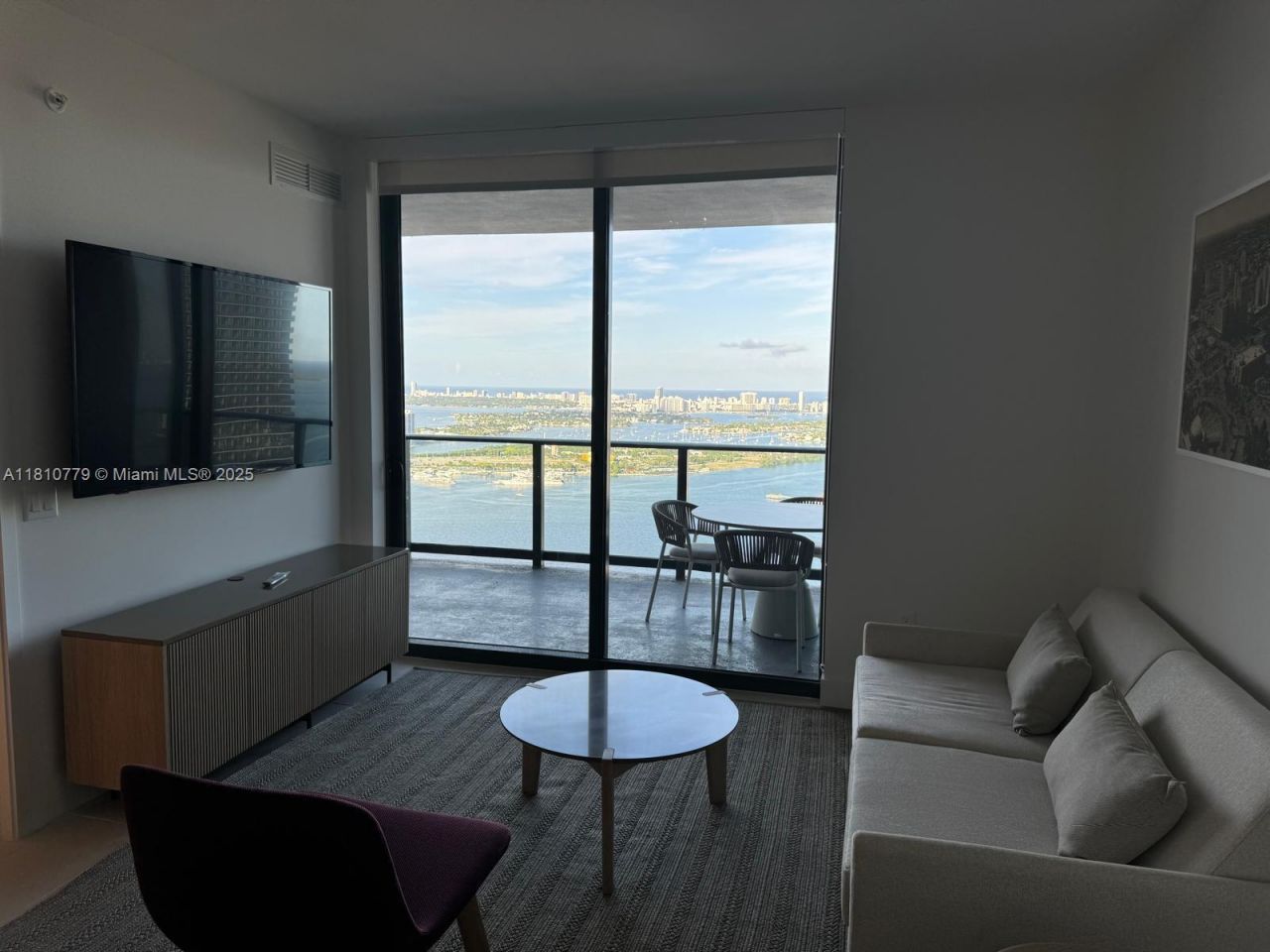 159 NE 6th St, Unit 4215, Miami, FL 33132 Photo