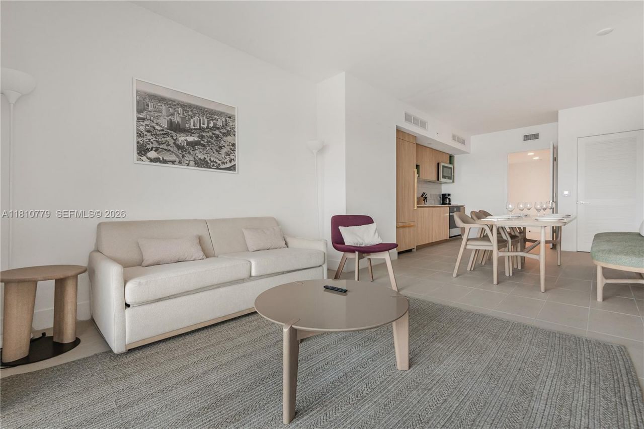 159 NE 6th St, Unit 4215, Miami, FL 33132 Photo
