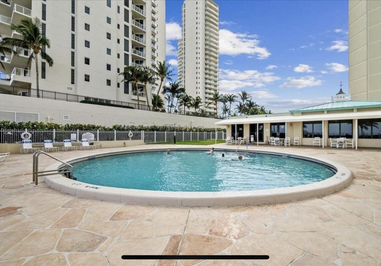 2800 N Ocean Drive, Unit B-11b, Singer Island, FL 33404 Photo