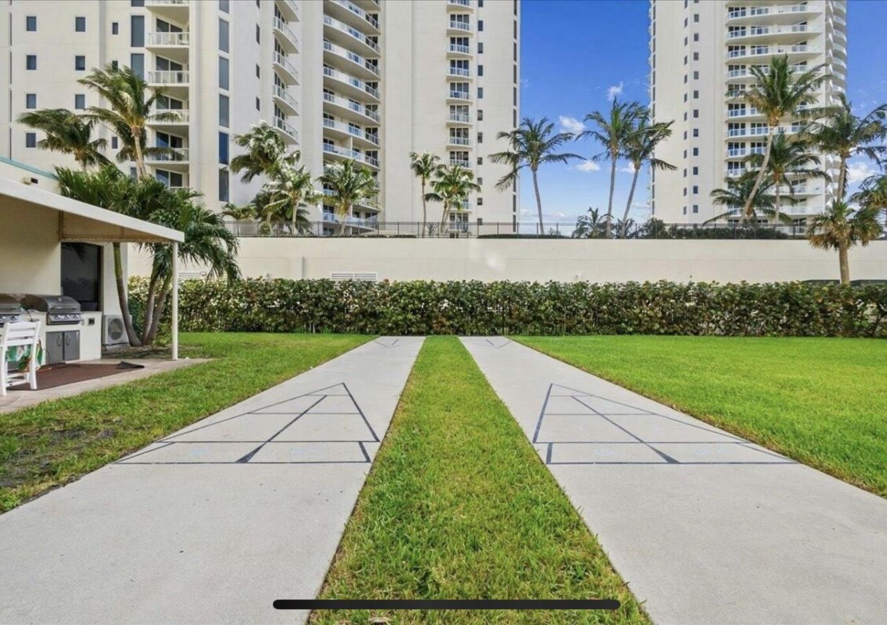 2800 N Ocean Drive, Unit B-11b, Singer Island, FL 33404 Photo