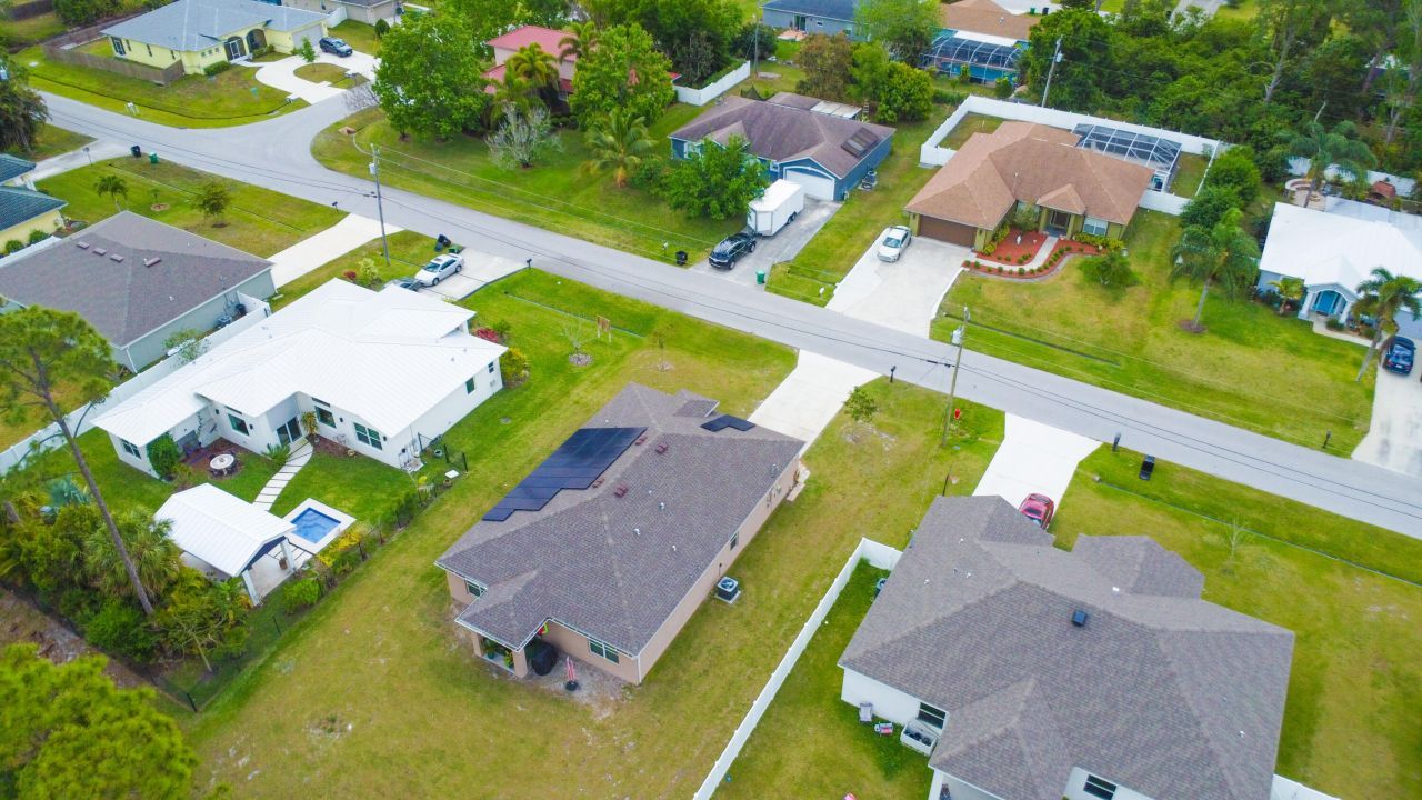 1767 SW Bellevue Avenue, Port Saint Lucie, FL 34953 Photo