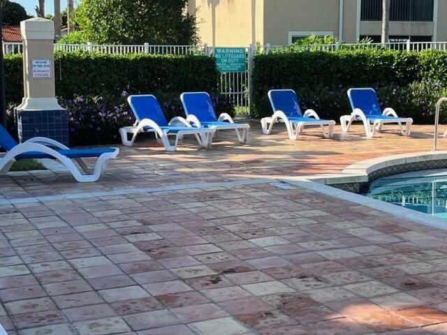 1590 S 42nd Circle, Unit 310, Vero Beach, FL 32967 Photo