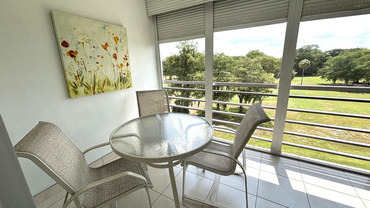 605 Oaks Drive, Unit 503, Pompano Beach, FL 33069 Photo