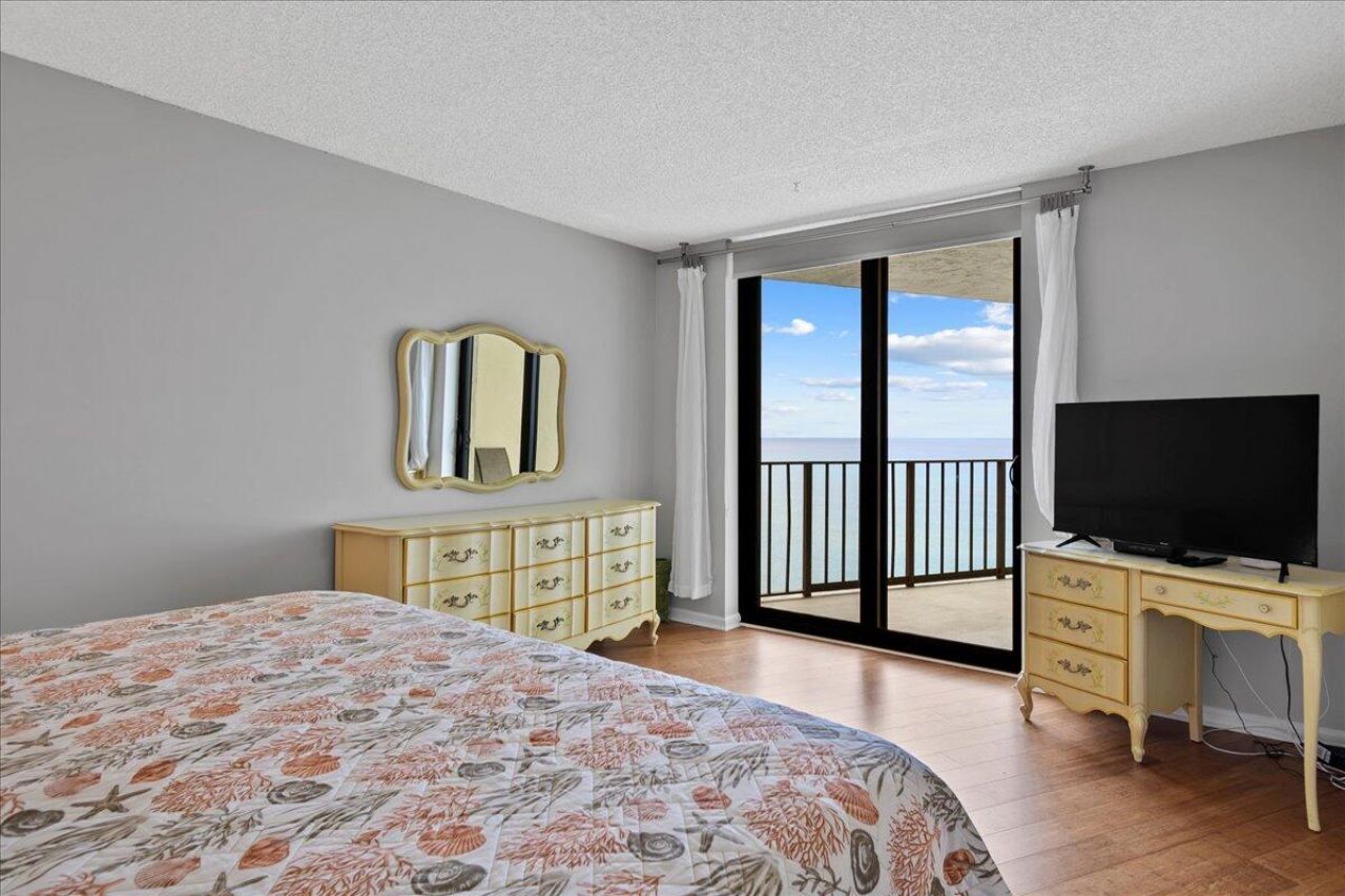 5420 N Ocean Drive, Unit 1001, Singer Island, FL 33404 Photo