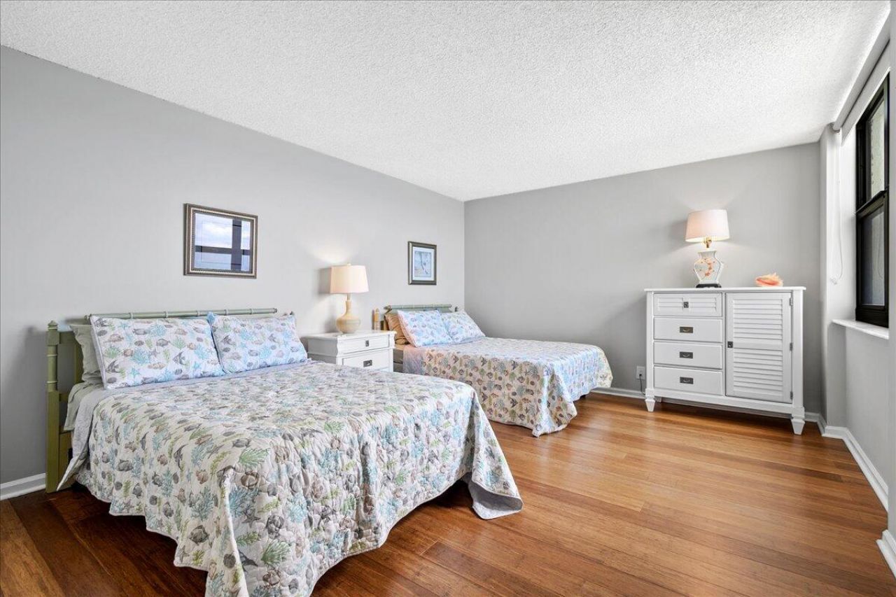 5420 N Ocean Drive, Unit 1001, Singer Island, FL 33404 Photo