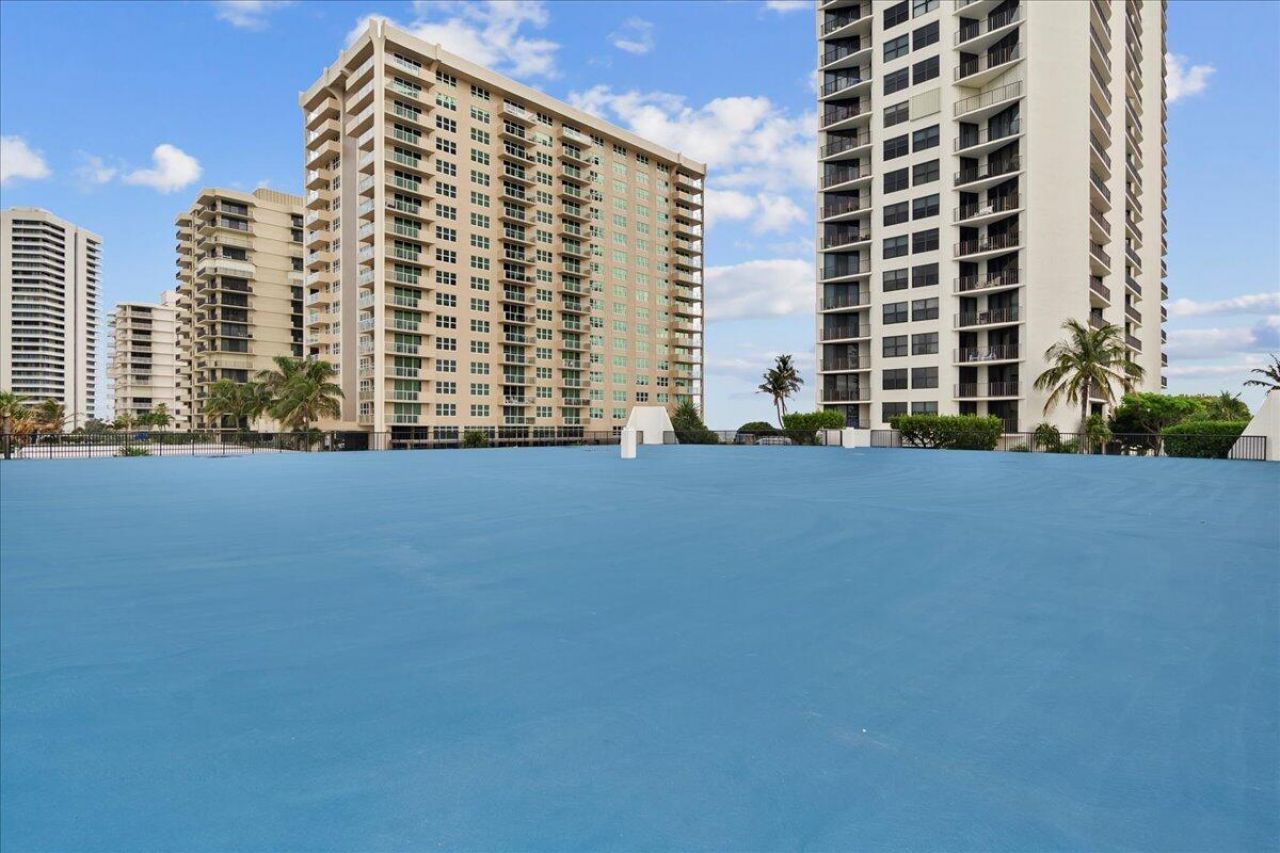 5420 N Ocean Drive, Unit 1001, Singer Island, FL 33404 Photo