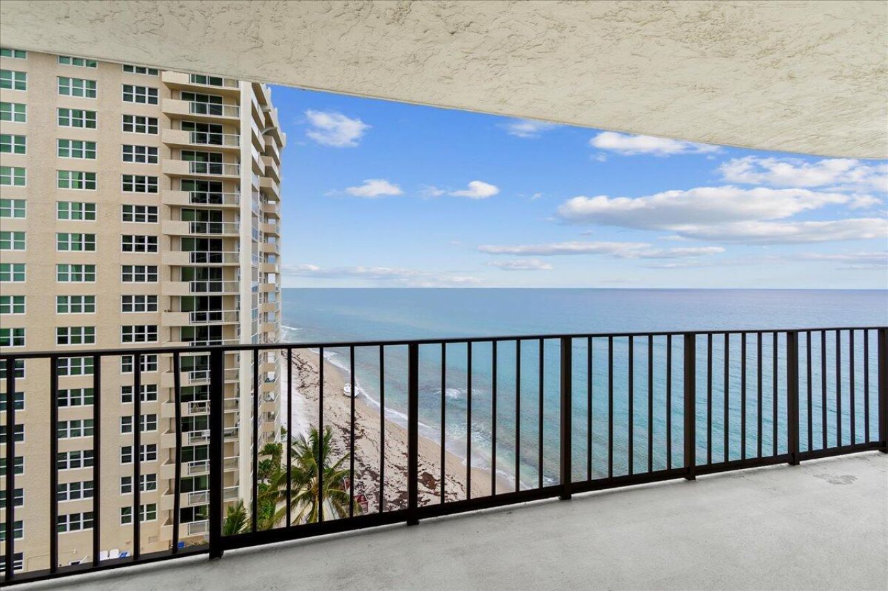 5420 N Ocean Drive, Unit 1001, Singer Island, FL 33404 Photo