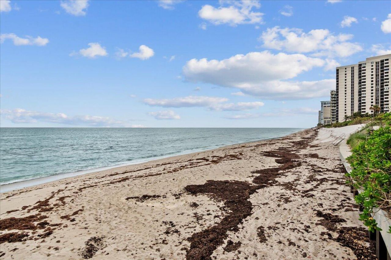 5420 N Ocean Drive, Unit 1001, Singer Island, FL 33404 Photo