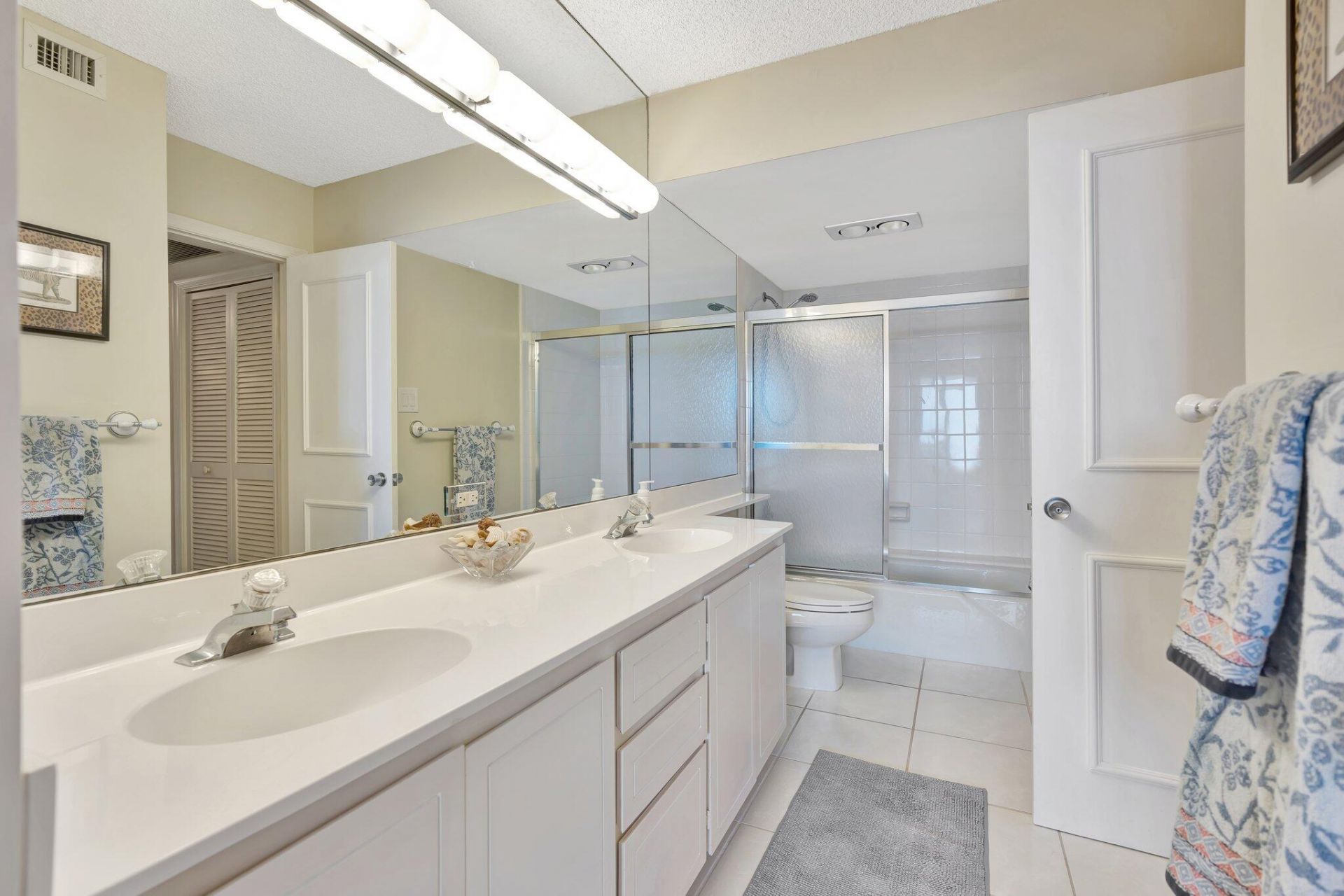 5380 N Ocean Drive, Unit 11a, Riviera Beach, FL 33404 Photo